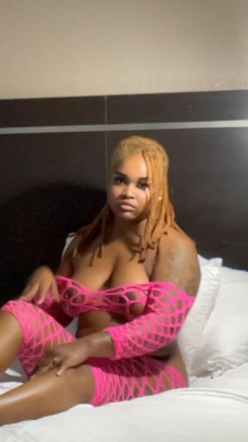 Ocean, 23  female escort, Hilton Head