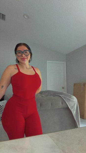 910-666-7960, 24  female escort, Hilton Head